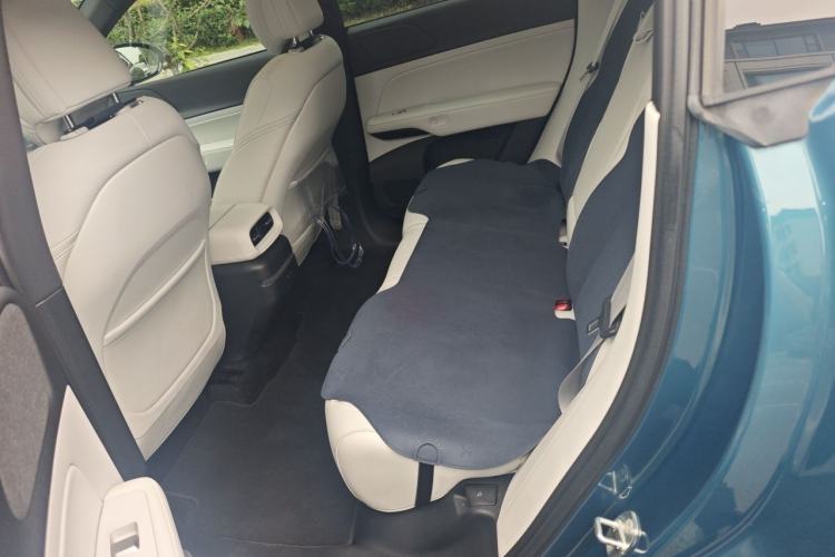 Used XPeng G6 2023 580 Long-Range Pro Left Rear Seat