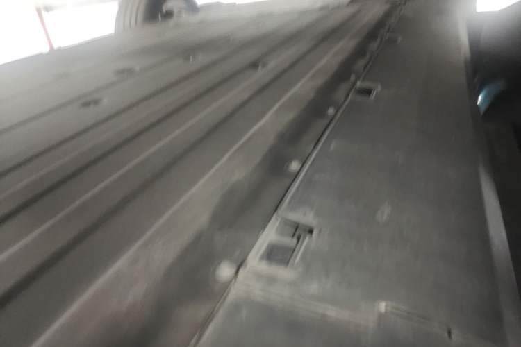 Used XPeng G6 2023 580 Long-Range Pro Left Side Sill