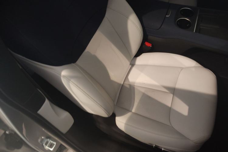 Used XPeng G6 2023 755 Ultra-Long Range Max Right Front Seat