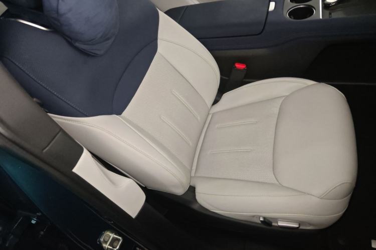 Used XPeng G6 2023 755 Ultra-Long Range Max Right Front Seat