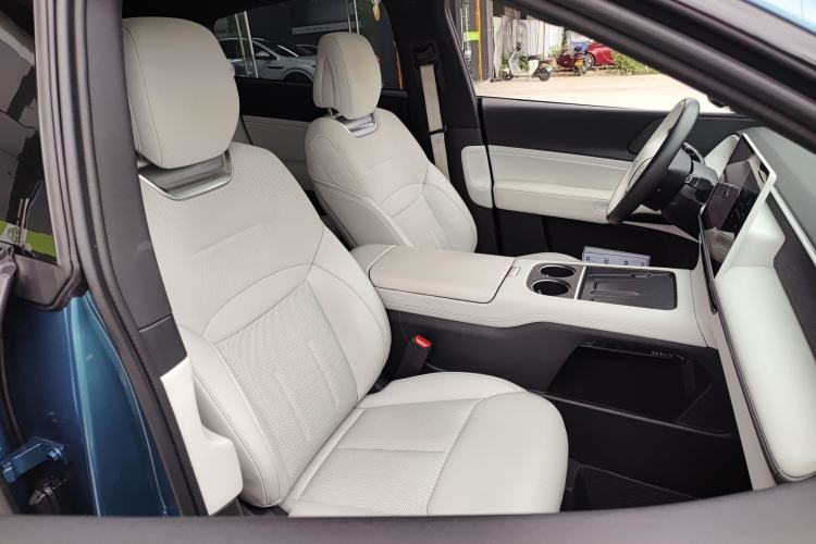 Used XPeng G6 2023 580 Long-Range Pro Right Front Seat