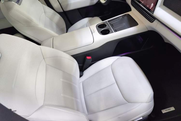 Used XPeng G6 2023 580 Long-Range Pro Right Front Seat