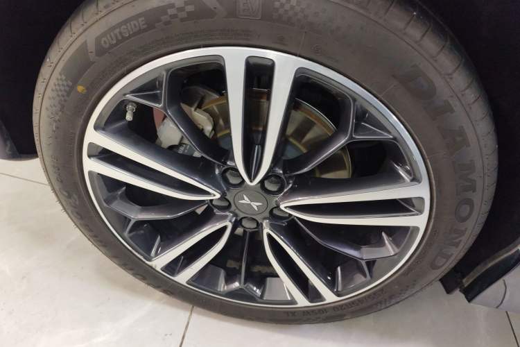 Used XPeng G6 2023 580 Long-Range Pro Right Rear Wheel Hub