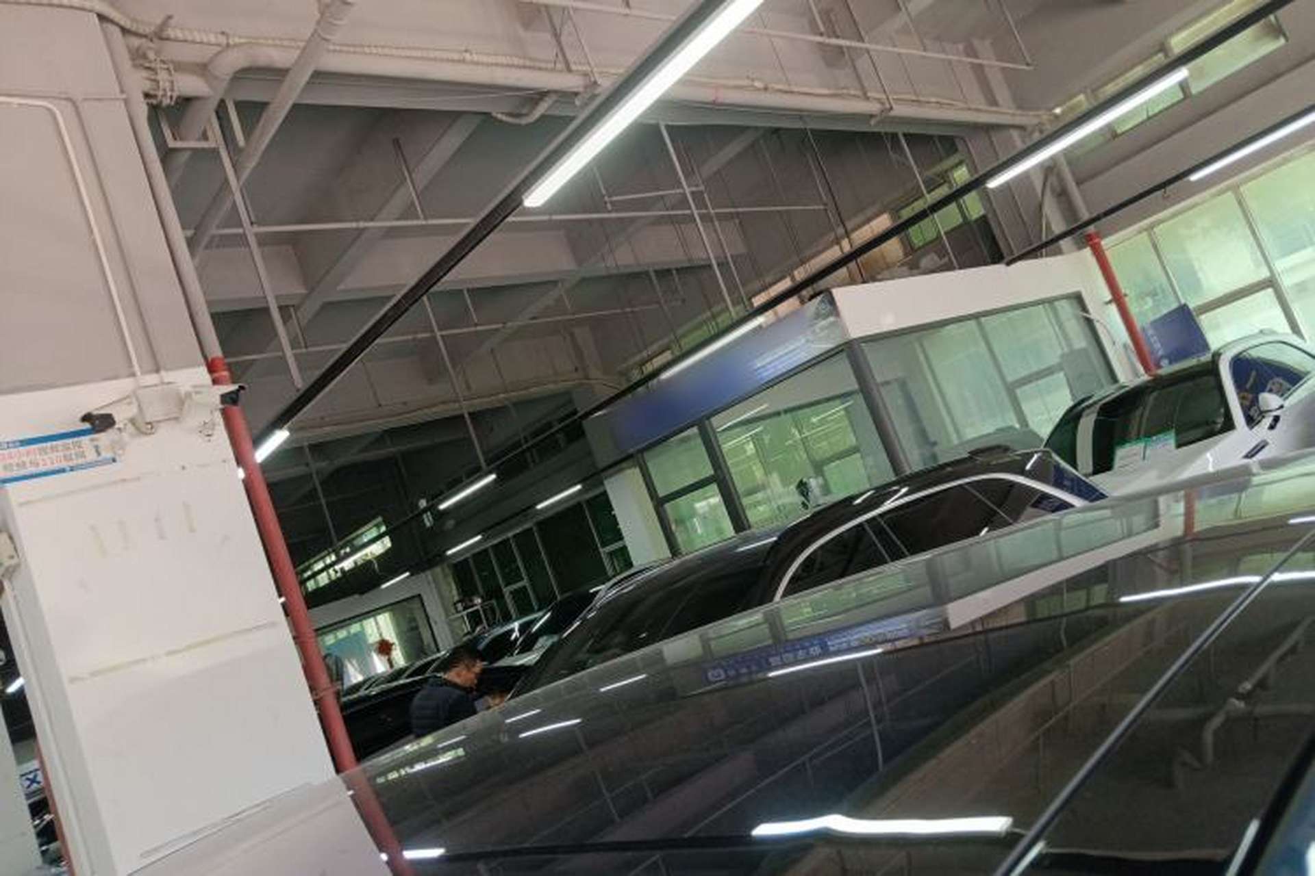 Used XPeng G6 2023 755 Ultra-Long Range Pro Roof
