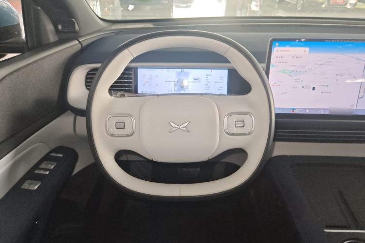 Used XPeng G6 2023 755 Ultra-Long Range Max Steering Wheel