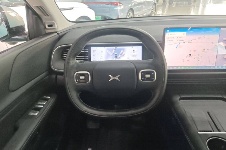 Used XPeng G6 2023 580 Long-Range Max Steering Wheel