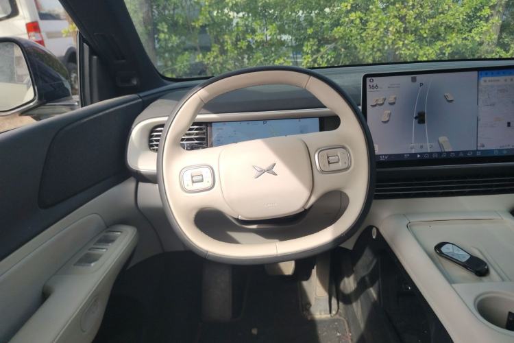 Used XPeng G6 2023 580 Long-Range Pro Steering Wheel
