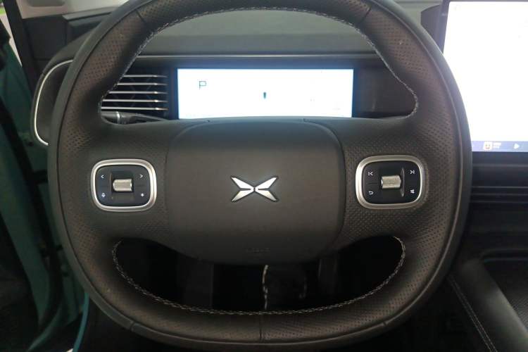 Used XPeng G6 2023 580 Long-Range Pro Steering Wheel