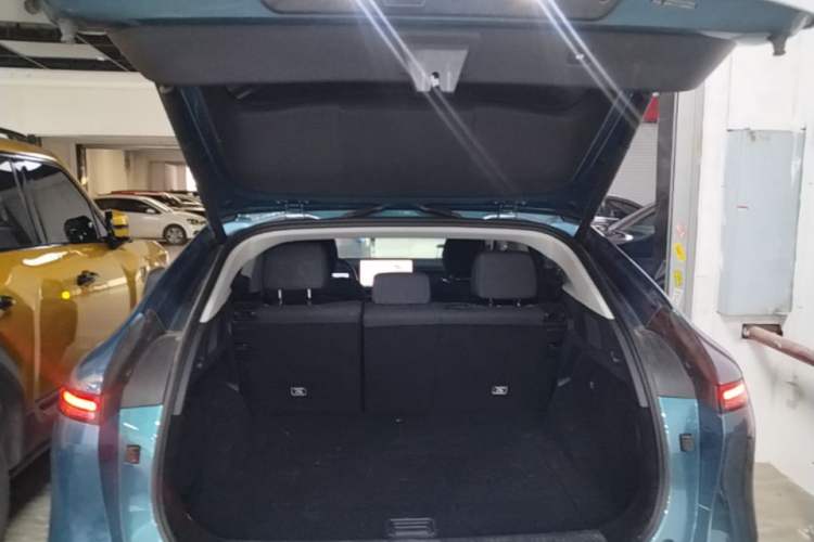 Used XPeng G6 2023 755 Ultra-Long Range Pro Trunk