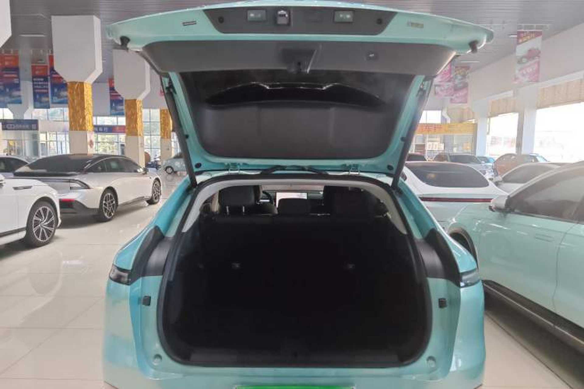 Used XPeng G6 2023 580 Long-Range Max Trunk