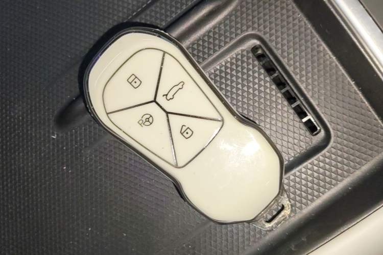 Used XPeng G6 2023 755 Ultra-Long Range Max Vehicle Key