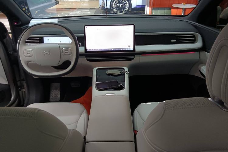 Used XPeng G6 2023 580 Long-Range Pro Interior 2