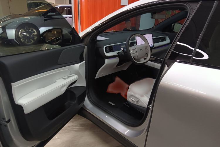 Used XPeng G6 2023 580 Long-Range Pro Interior 3