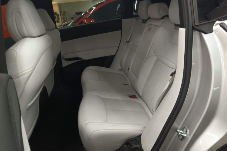 Used XPeng G6 2023 580 Long-Range Pro Interior 4