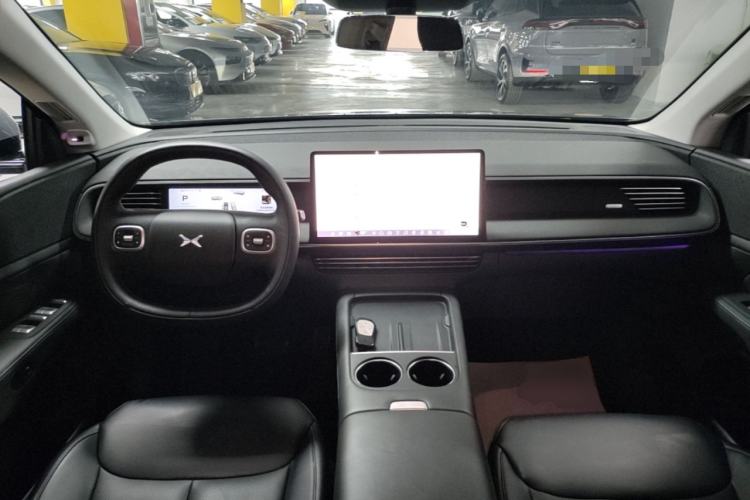 Used XPeng G6 2023 755 Ultra-Long Range Pro Center Console