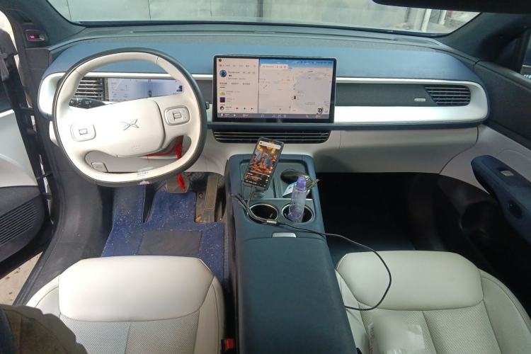 Used XPeng G6 2023 580 Long-Range Pro Center Console