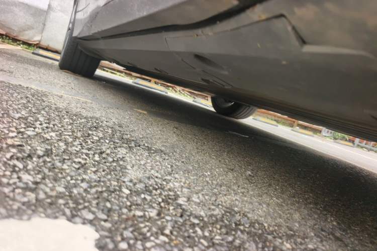 Used XPeng G6 2023 580 Long-Range Pro Chassis Front Right