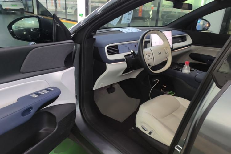 Used XPeng G6 2023 580 Long-Range Max Driver Seat