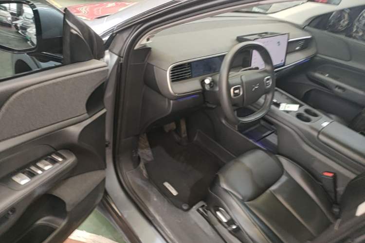 Used XPeng G6 2023 755 Ultra-Long Range Max Driver Seat