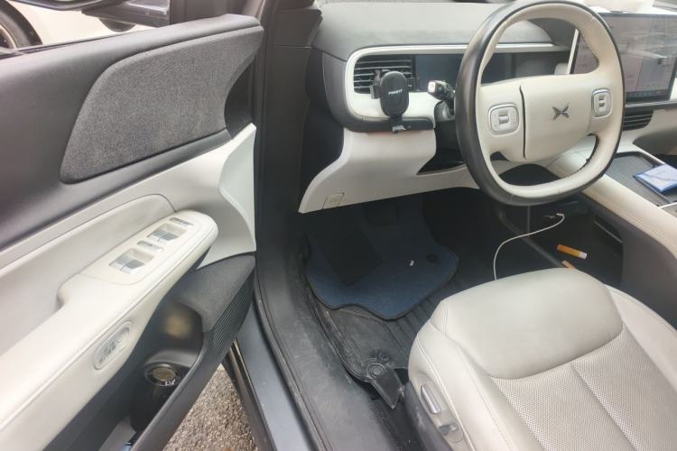 Used XPeng G6 2023 580 Long-Range Pro Driver Seat