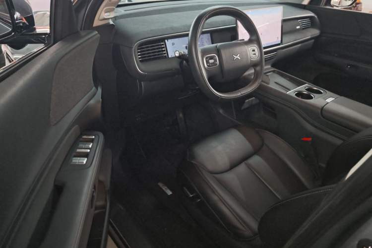Used XPeng G6 2023 580 Long-Range Pro Driver Seat