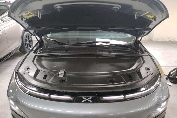 Used XPeng G6 2023 755 Ultra-Long Range Pro Engine Bay