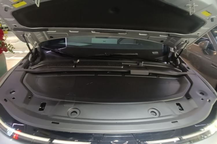 Used XPeng G6 2023 580 Long-Range Pro Engine Bay