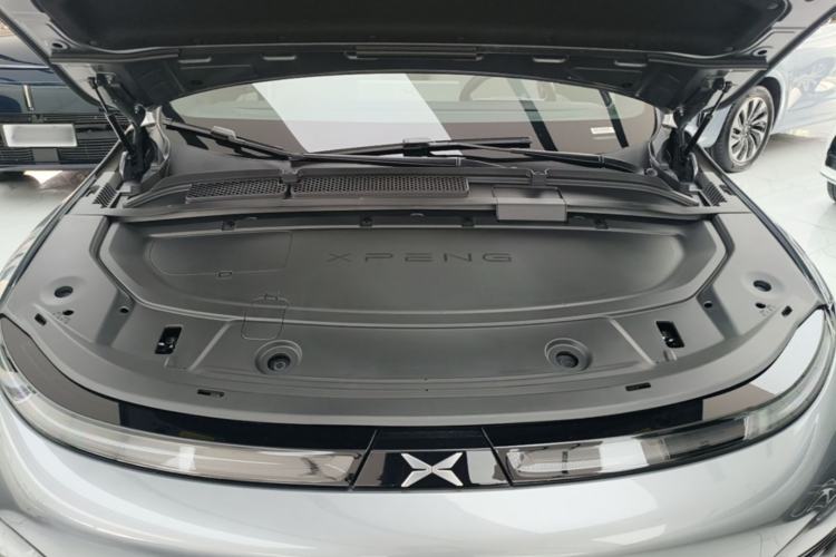 Used XPeng G6 2023 580 Long-Range Pro Engine Bay