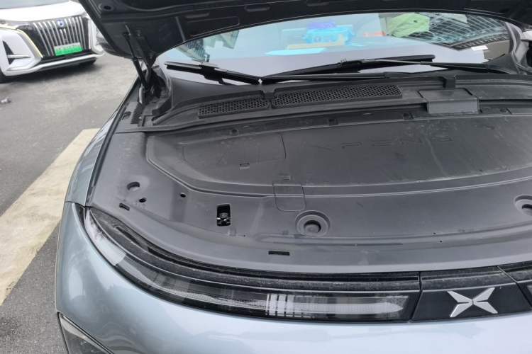 Used XPeng G6 2023 580 Long-Range Pro Engine Bay Right