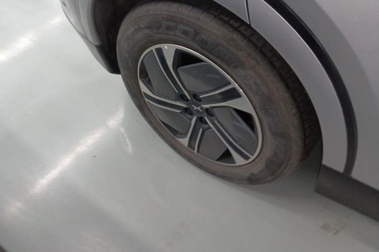 Used XPeng G6 2023 580 Long-Range Max Exterior 5