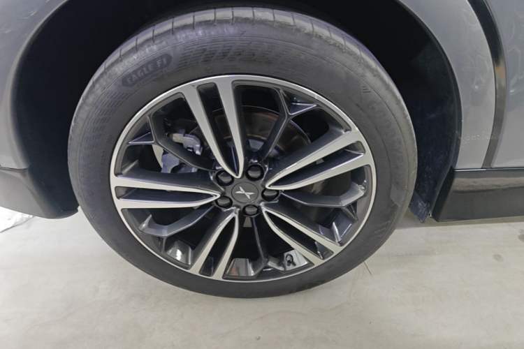 Used XPeng G6 2023 580 Long-Range Pro Exterior 5