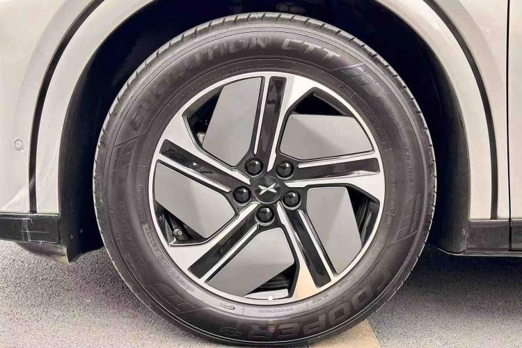 Used XPeng G6 2023 755 Ultra-Long Range Max Exterior 7