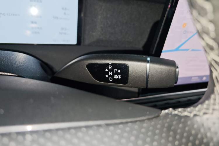 Used XPeng G6 2023 580 Long-Range Pro Gear Lever