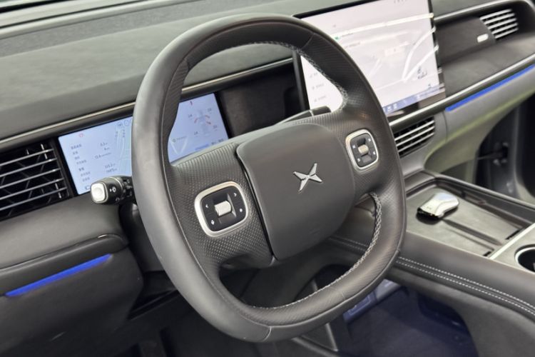 Used XPeng G6 2023 755 Ultra-Long Range Max Gear Lever