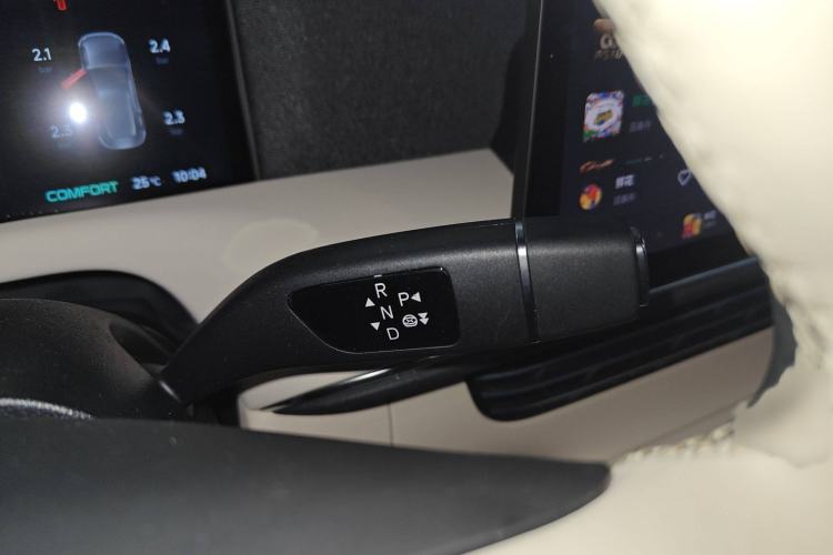 Used XPeng G6 2023 580 Long-Range Max Gear Lever