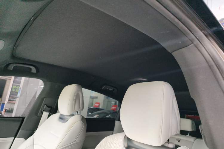 Used XPeng G6 2023 580 Long-Range Max Headliner
