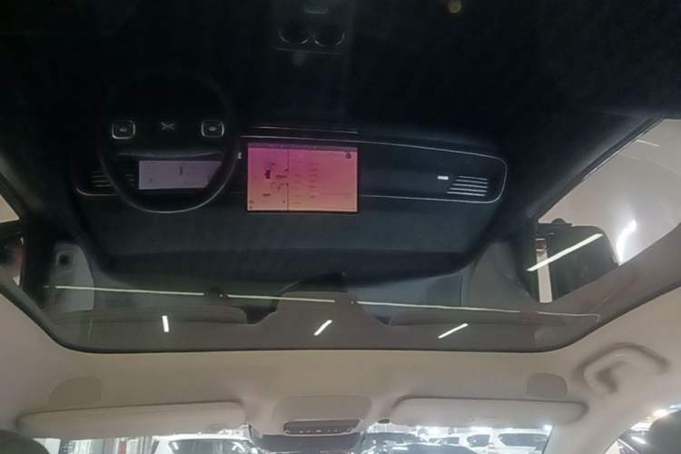 Used XPeng G6 2023 580 Long-Range Pro Headliner