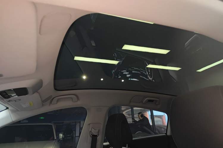 Used XPeng G6 2023 755 Ultra-Long Range Pro Headliner