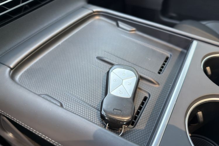Used XPeng G6 2023 580 Long-Range Pro Interior 2
