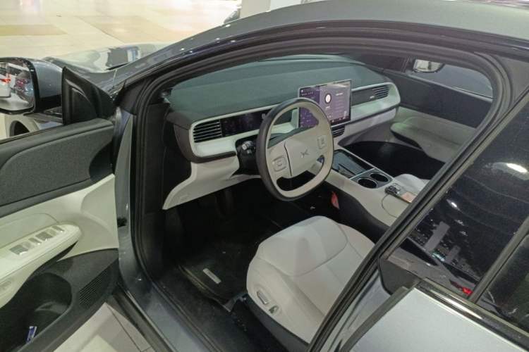 Used XPeng G6 2023 755 Ultra-Long Range Max Interior 4