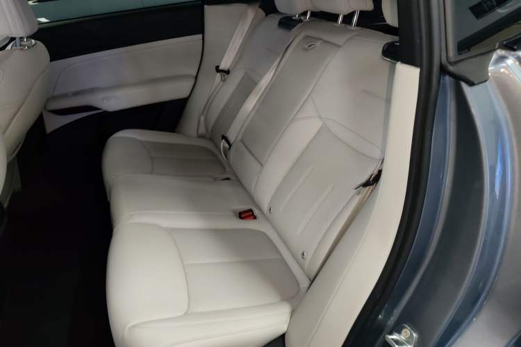 Used XPeng G6 2023 580 Long-Range Pro Interior 4