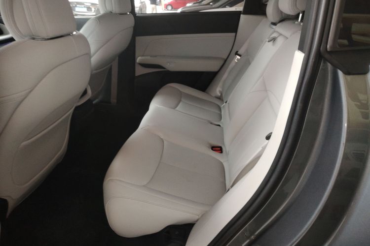 Used XPeng G6 2023 580 Long-Range Pro Interior 4