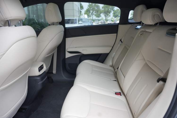 Used XPeng G6 2023 580 Long-Range Max Interior 6