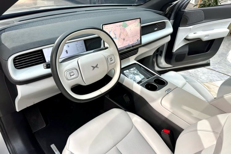 Used XPeng G6 2023 580 Long-Range Pro Interior 7