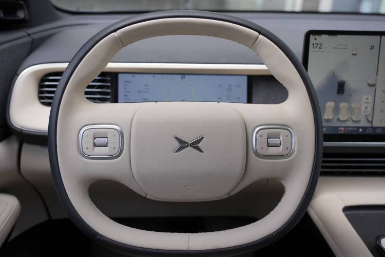 Used XPeng G6 2023 580 Long-Range Max Interior 8