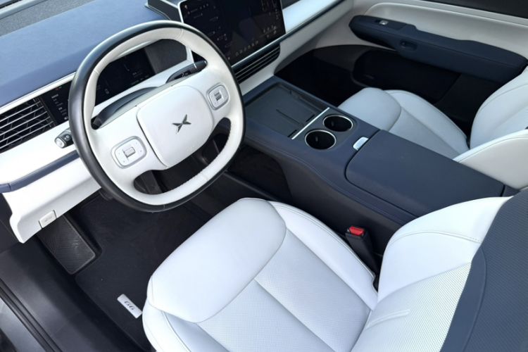 Used XPeng G6 2023 700 Four-Wheel Drive Performance Max Interior 9