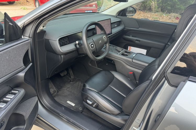 Used XPeng G6 2023 580 Long-Range Pro Interior 9