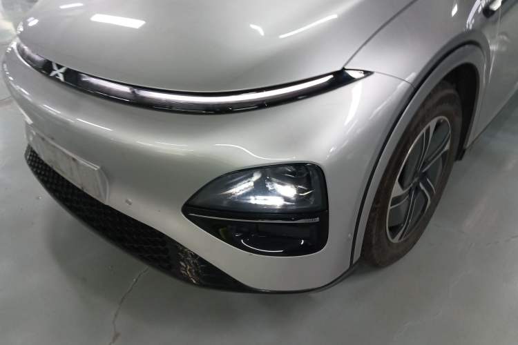 Used XPeng G6 2023 580 Long-Range Max Left Front Headlight