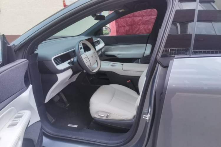 Used XPeng G6 2023 580 Long-Range Pro Left Front Seat
