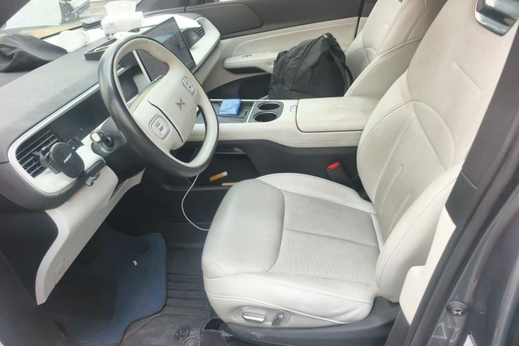 Used XPeng G6 2023 580 Long-Range Pro Left Front Seat